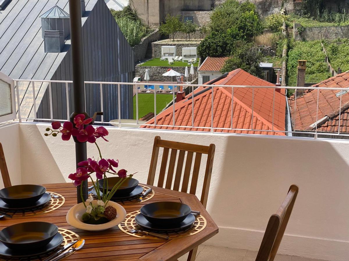 Apartamento Com Patio Na Rua Principal Da Cidade 波尔图 外观 照片
